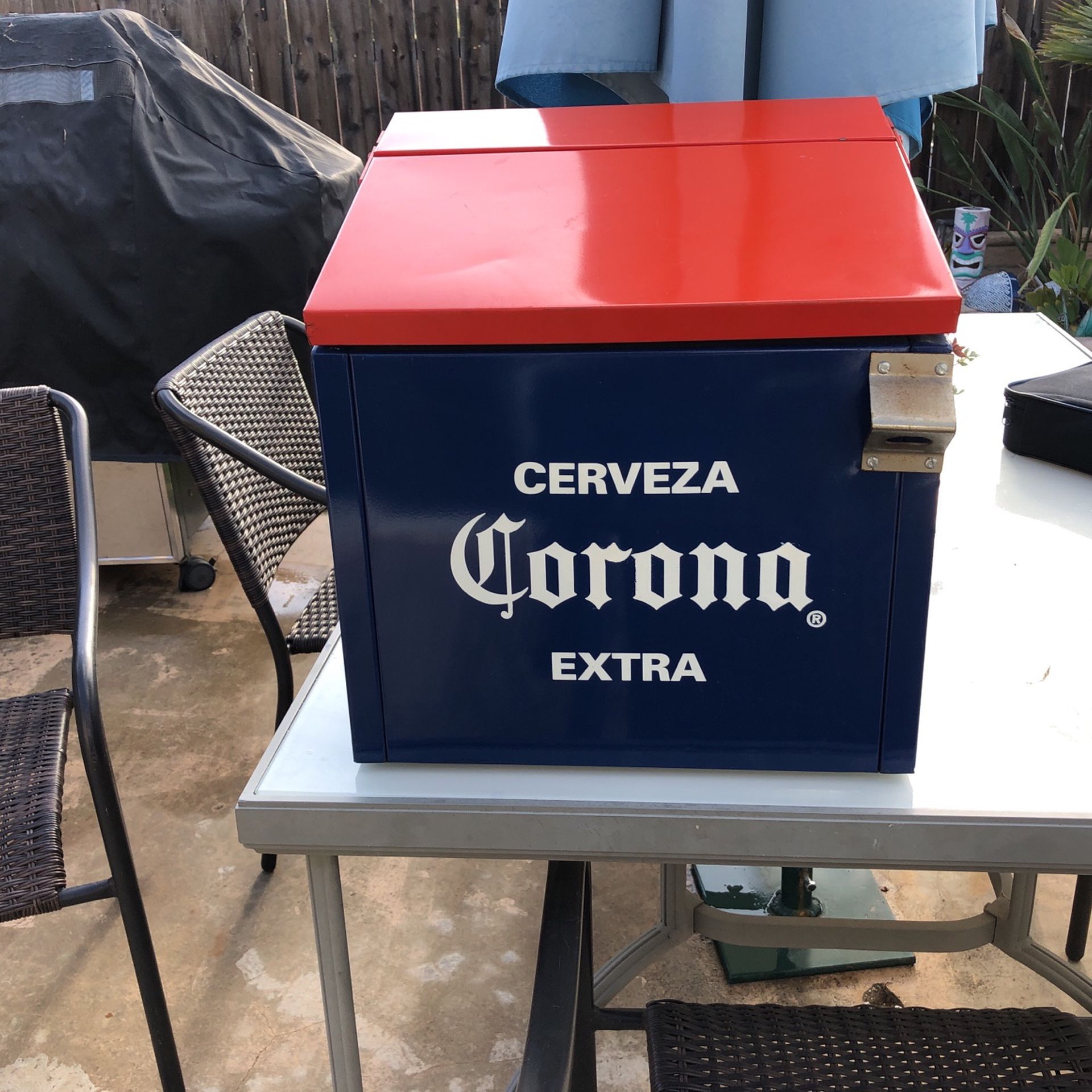 Mini insulated cooler made in Mexico came from Mazatlan very good condition asking 70