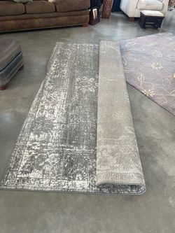 HUGE AREA RUG $100