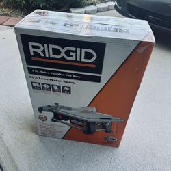 RIDGID 7 in. Table Top Wet Tile Saw (Model R4021)