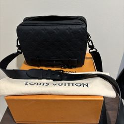 Louis Vuitton Taurillon Monogram Steamer Messenger M57307 Shoulder Bag