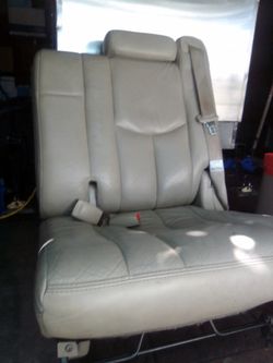 3rd row back seats