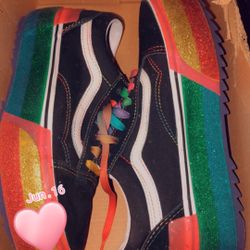 Limited Edition Pride Vans ! 