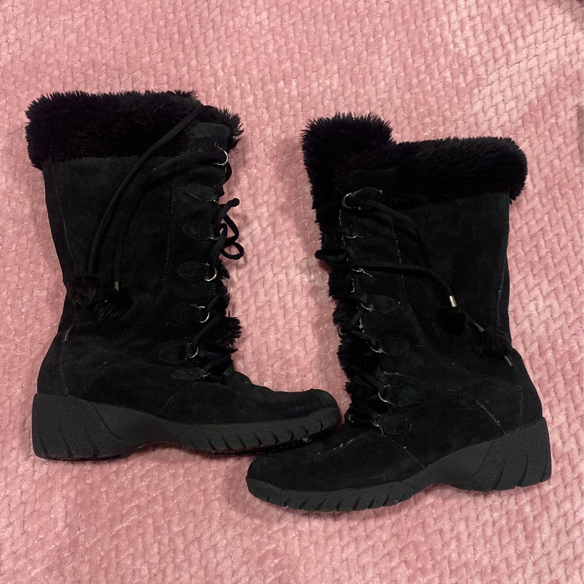 Sporto Black Fur Lined Lace-Up Winter Boots