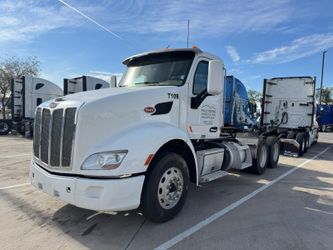2021 PETERBILT 579 DAY CAB X15 CUMMINS - 263K MILES!!!