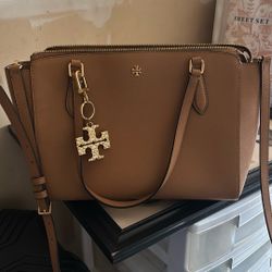 Tory Burch Purse And Wallet