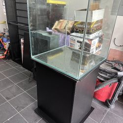 Aqueon Frameless Cube Aquarium, 60 Gallon