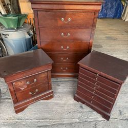 Dress Cabinet With Two Side Tables 