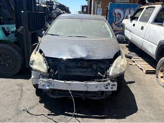 Parts only 2011 Toyota Prius parting out