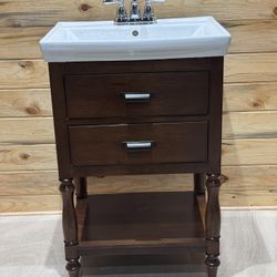 🥀Elegant 23” Vanity – Solid Wood w/ Ceramic Sink 🌟