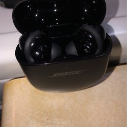 Bose QuietComfort Ultra Noise Cancelling Bluetooth wireless Earbuds 