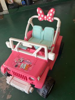 Used Mini mouse power wheel 12 v electric jeep