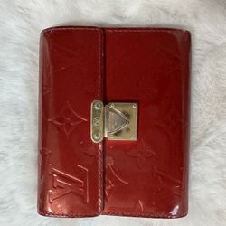 Louis Vuitton Koala Vernis Wallet