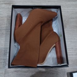 Knitted Ankle Boots Size 6