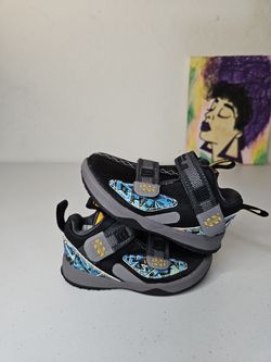 Size 6c - Kids Nike Lebron Basketball Shoes - $20