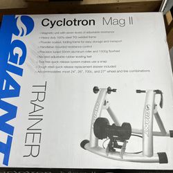 Giant Cyclotron Mag 2 Bike Trainer