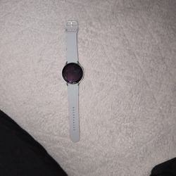 Samsung Watch 4 