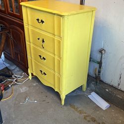 Vintage Dixie Furniture Drawer Chest 