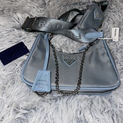 Prada Re-edition 2005 Nylon bag
