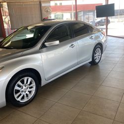 Nissan Altima  2013 