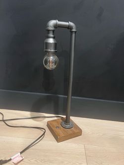 Industrial table lamp