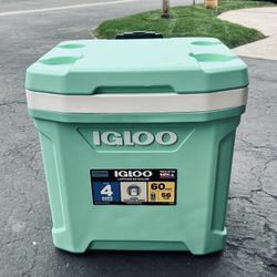 Igloo  Latitude 60 Qt Roller Cooler 