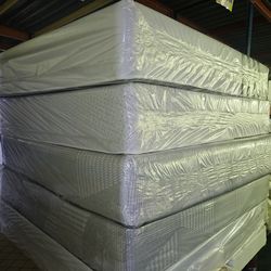 FACTORY 13IN KING MEMORY FOAM MATTRESS