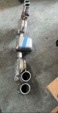 2017 2018 2019 2020 2021 2022 2023 BMW M5 F90 Rear Exhaust Muffler OEM