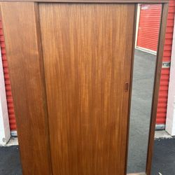 Armoire