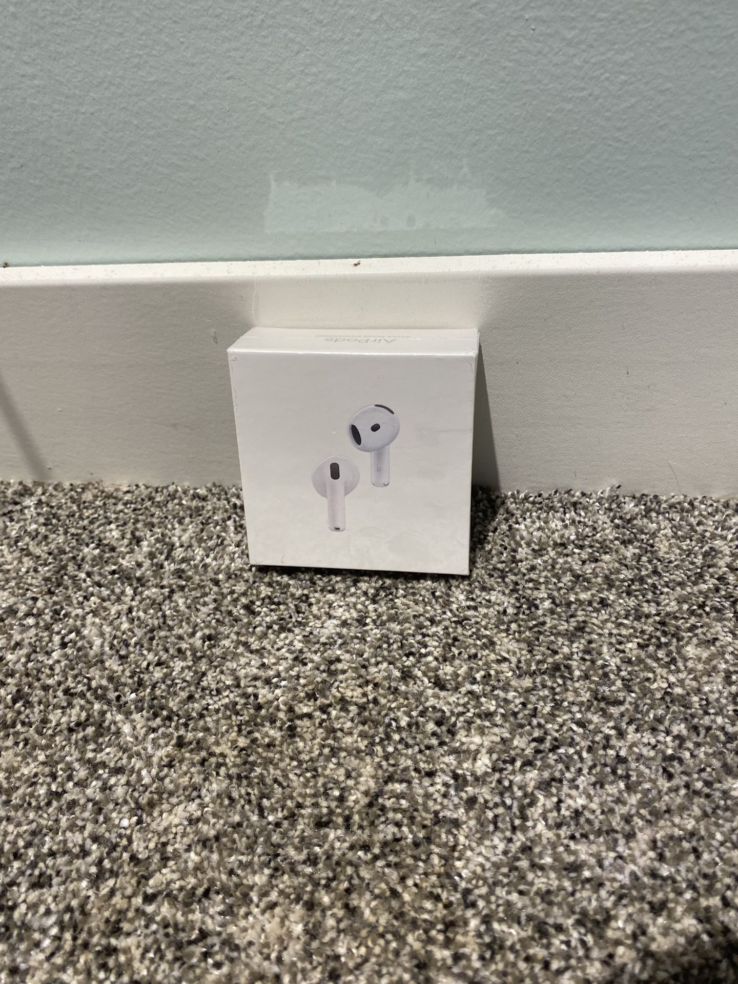 MEETUPS & FAST SHIPPING! AirPods 4 with Active Noise Cancellation