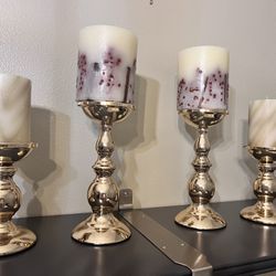 Set Of 4 Candle Holders With Candles 