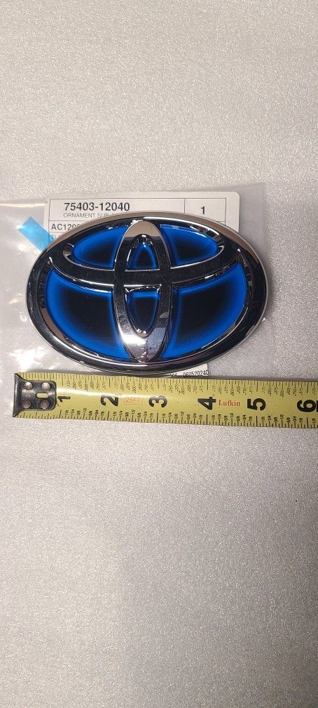 Toyota Emblem For Prius Prime 