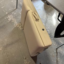 Saloniture Professional Portable Folding Massage Table with Carrying Case - Cream