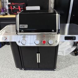 Weber Genesis E-335 Gas Grill