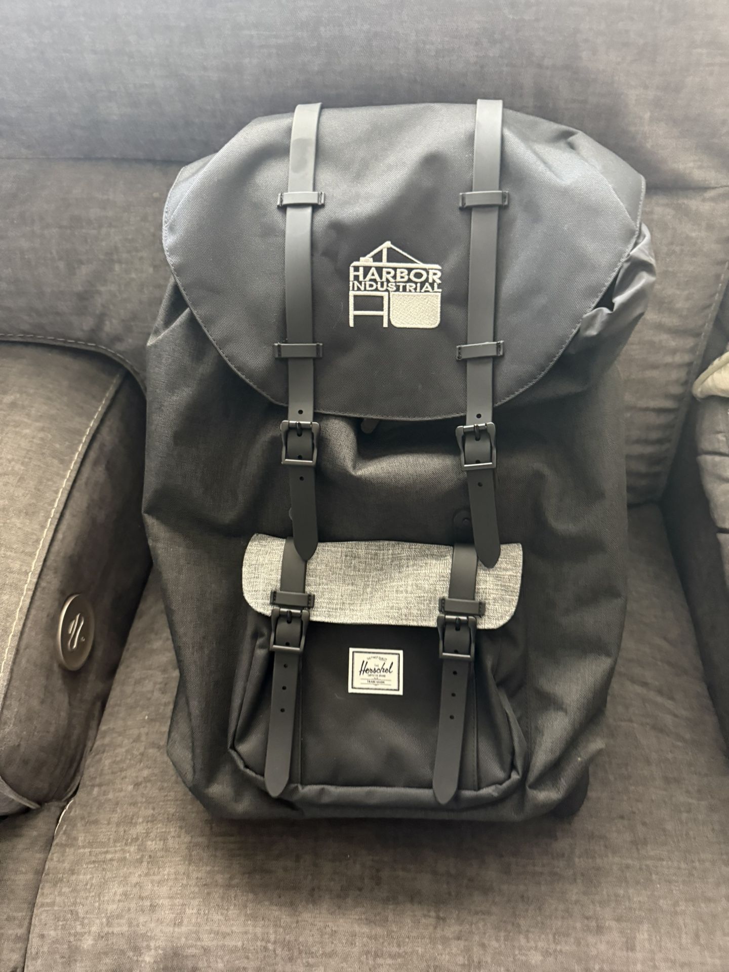 HERCHEL BACKPACK