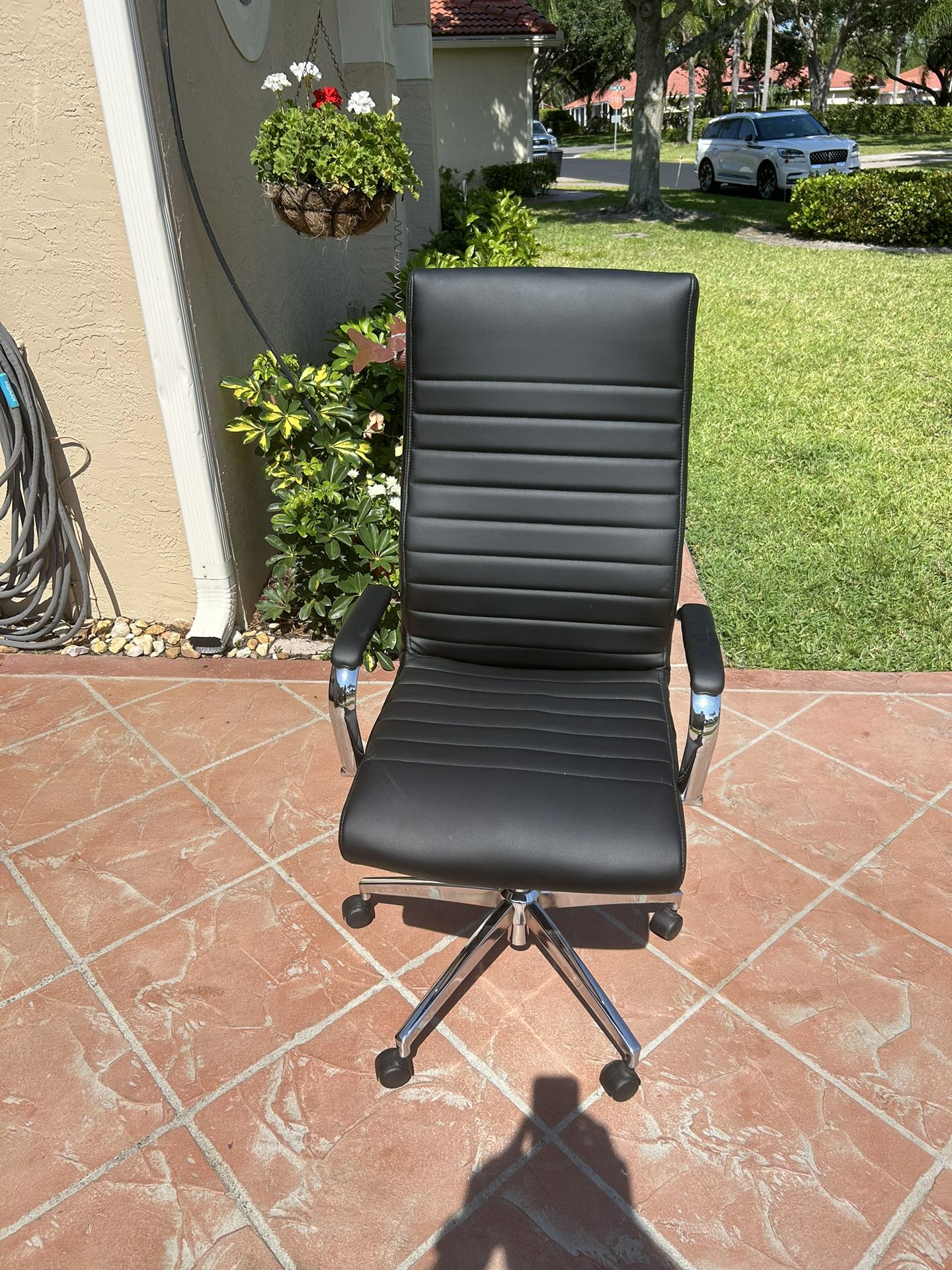 Office chair, chrome and black