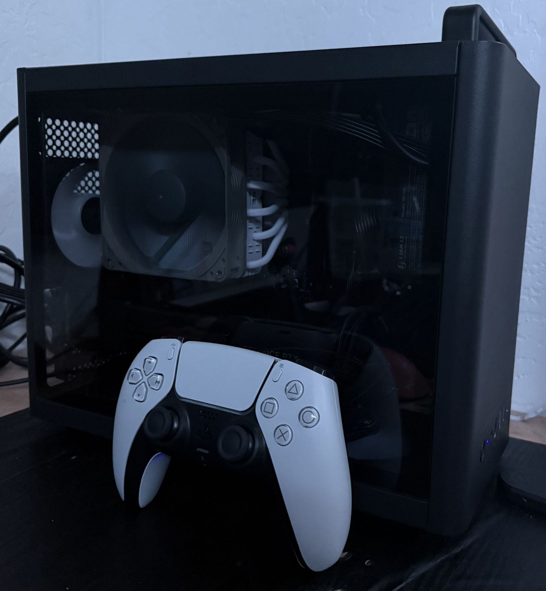 Mini Gaming PC RTX 5070 32gb Ram Ryzen 5900x