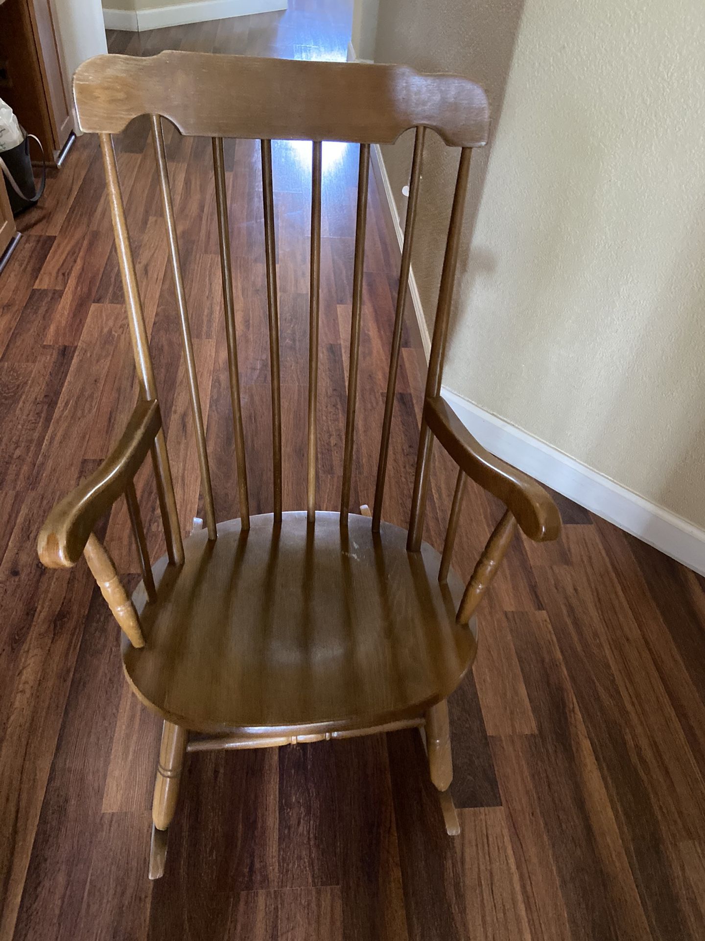 Wood Rocking Chair