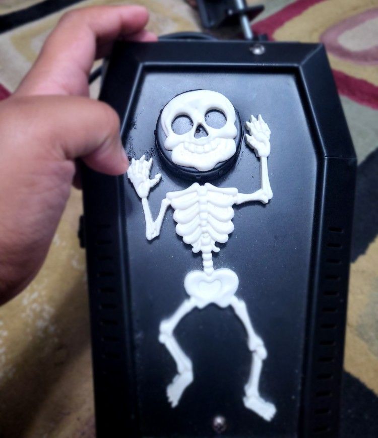 Skeleton (FOG) MACHINE