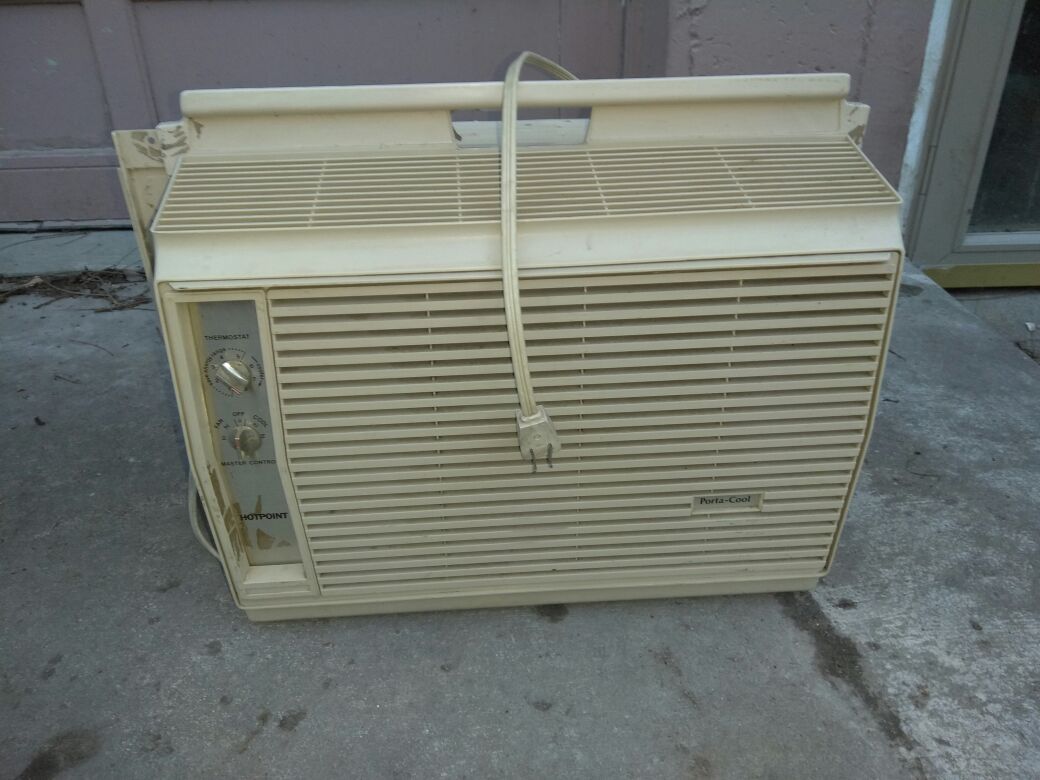 Hotpoint porta cool air conditioner for Sale in Kansas City MO
