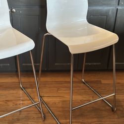 Sale for moving!!! High dining chairs