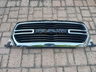 2019-2022 Dodge Ram 1500 Chrome Grille OEM