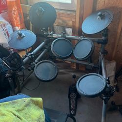 Simmons Electronic Drum Set