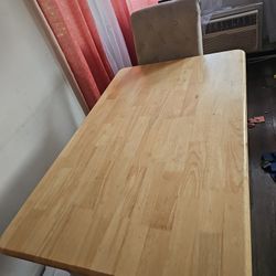 Table With 4 Chairs