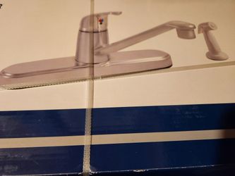 LDR KITCHEN FAUCET WITH SPRAY ATTACHMENT 