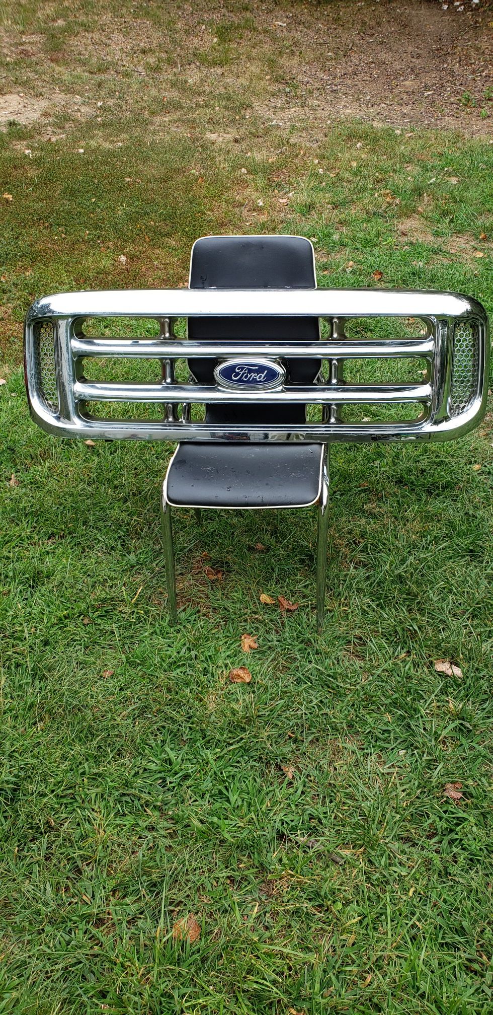 Ford grille