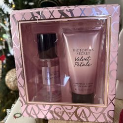 Victoria Secret Gift Set Body Spray Lotion