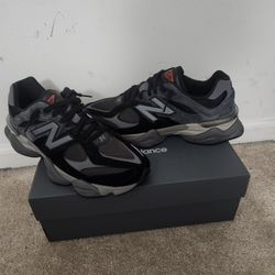 NB 9060 'Black castlerock Grey'