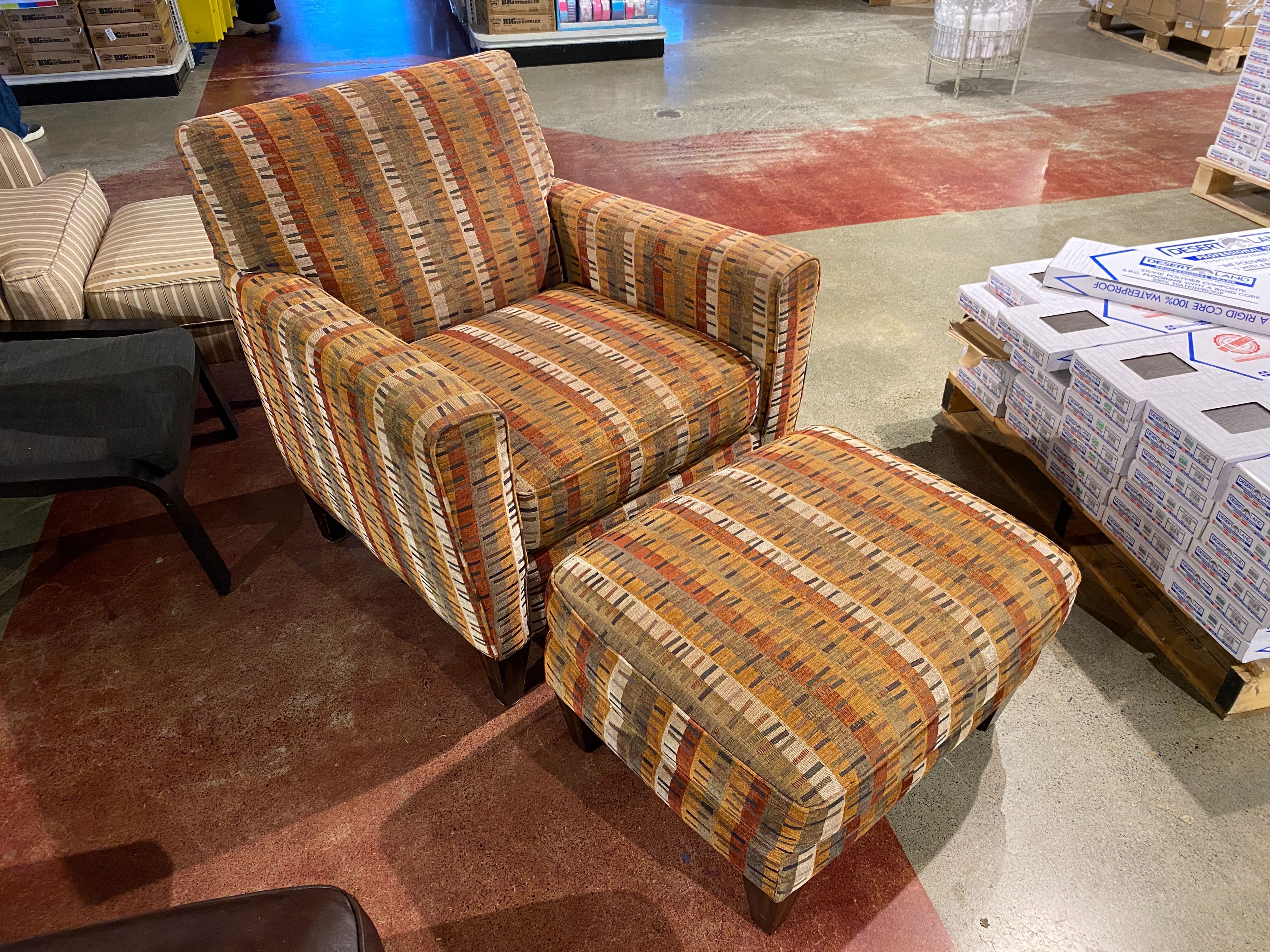 FLEXSTEELE Accent Chair with Matching Ottoman