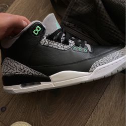 Retro Jordan 3 “Green Glow”