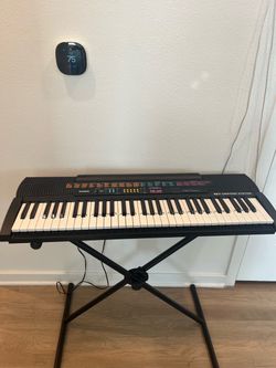 Casio 61 key electronic portable keyboard